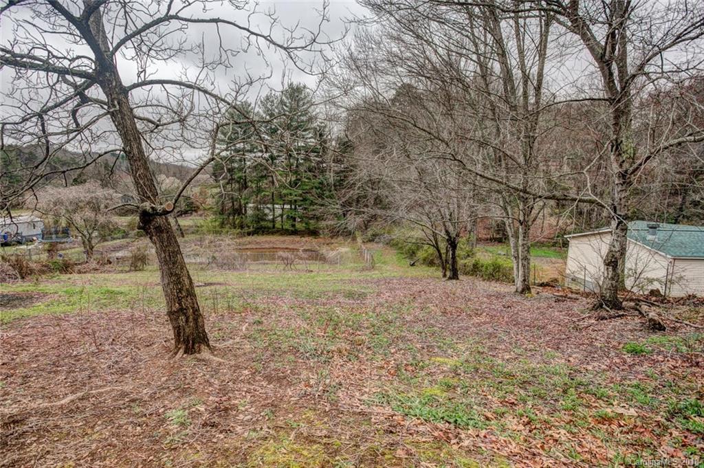 370 Youngs Cove Road Candler NC 28715