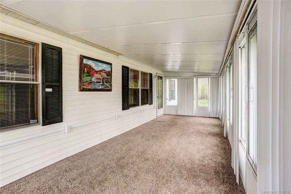 370 Youngs Cove Road Candler NC 28715
