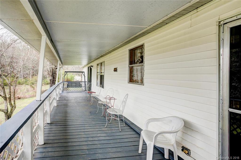 370 Youngs Cove Road Candler NC 28715