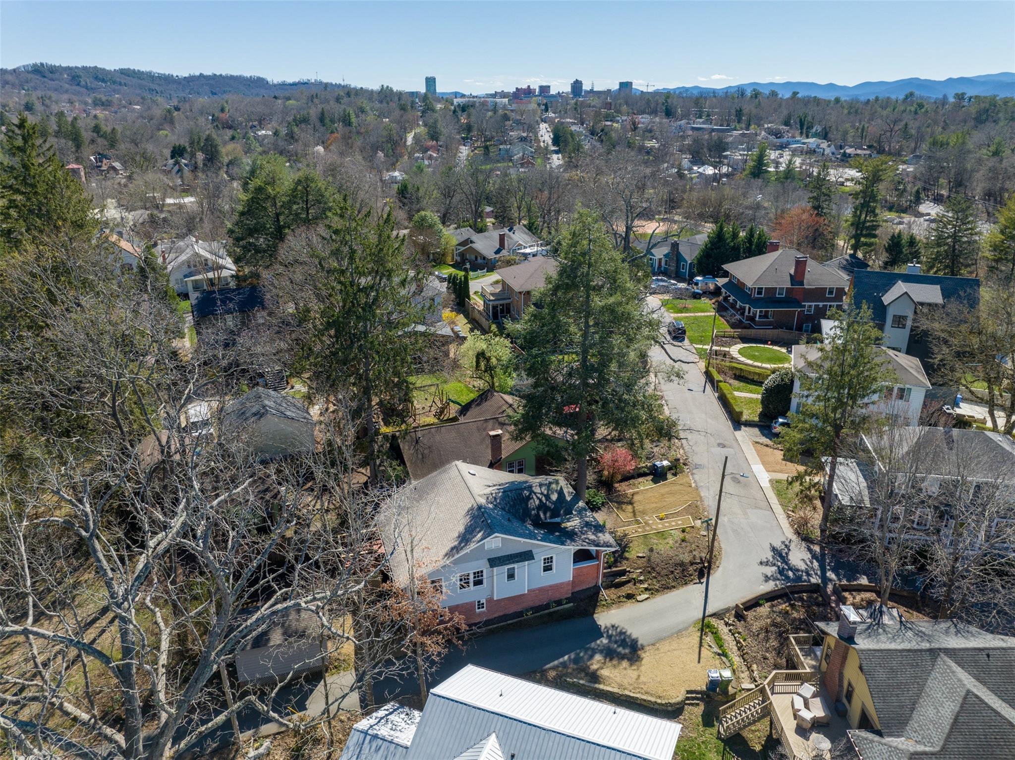 52 Ramoth Road Asheville NC 28804