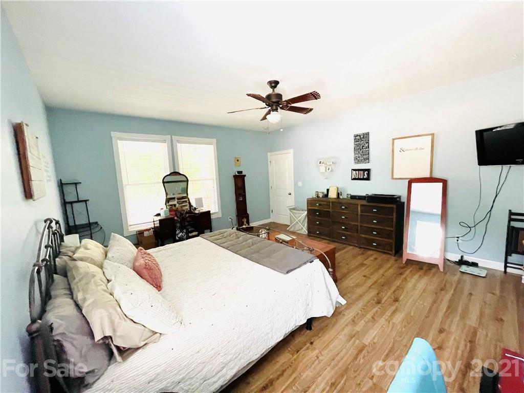 55 Robinson Cove Road Candler NC 28715