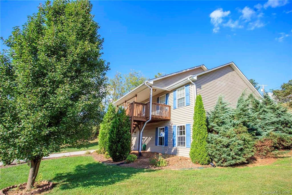 102 Village Street Clyde NC 28721