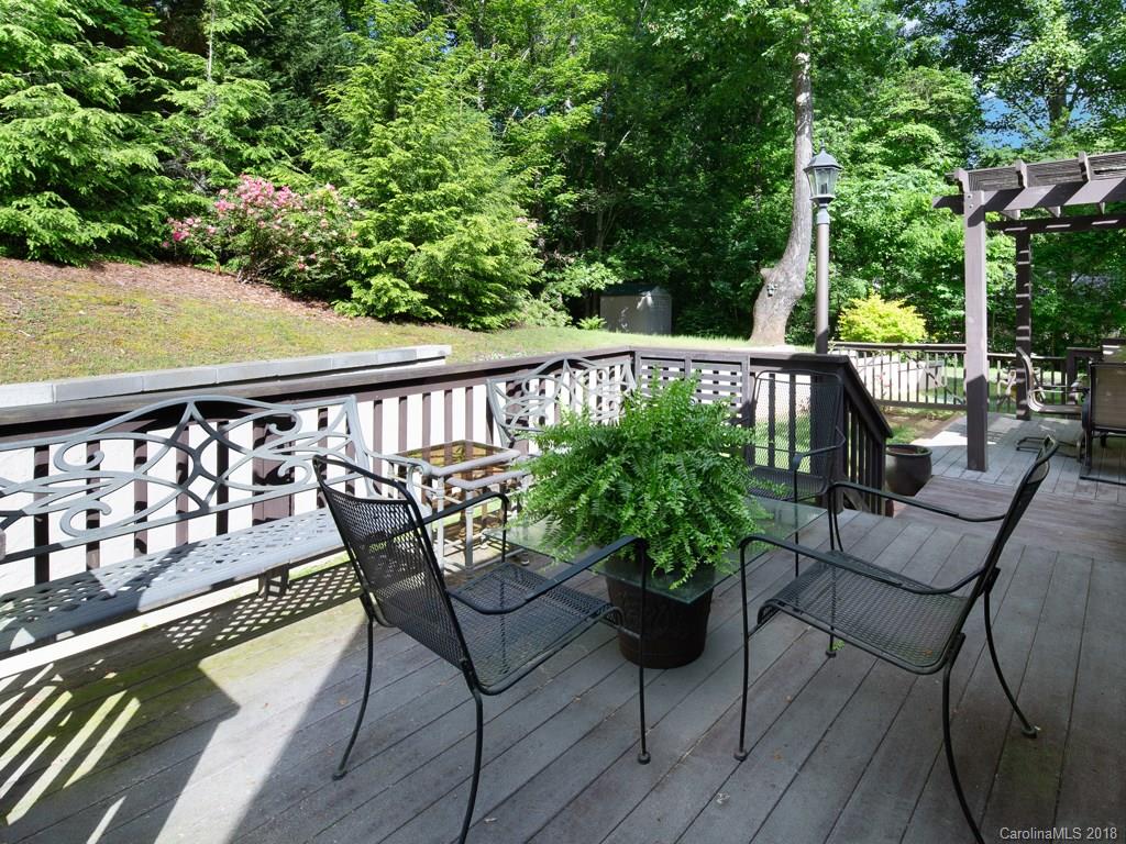 9 Oak Hollow Drive Asheville NC 28805