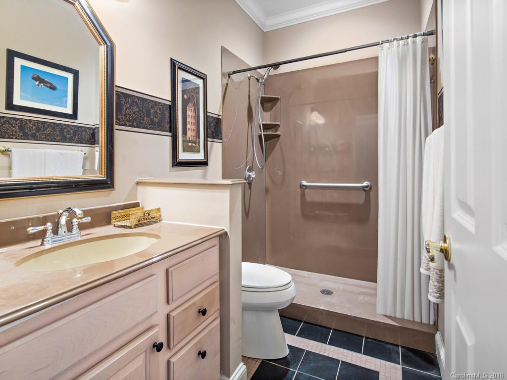 9 Oak Hollow Drive Asheville NC 28805