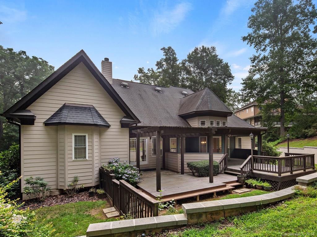 9 Oak Hollow Drive Asheville NC 28805