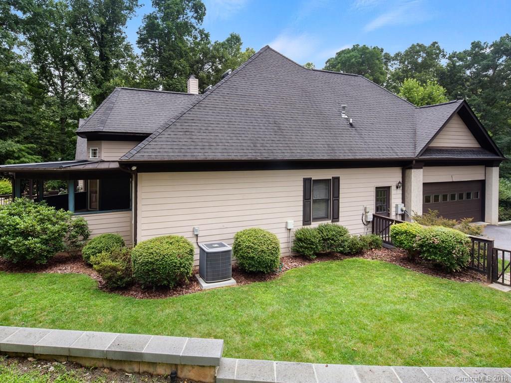 9 Oak Hollow Drive Asheville NC 28805