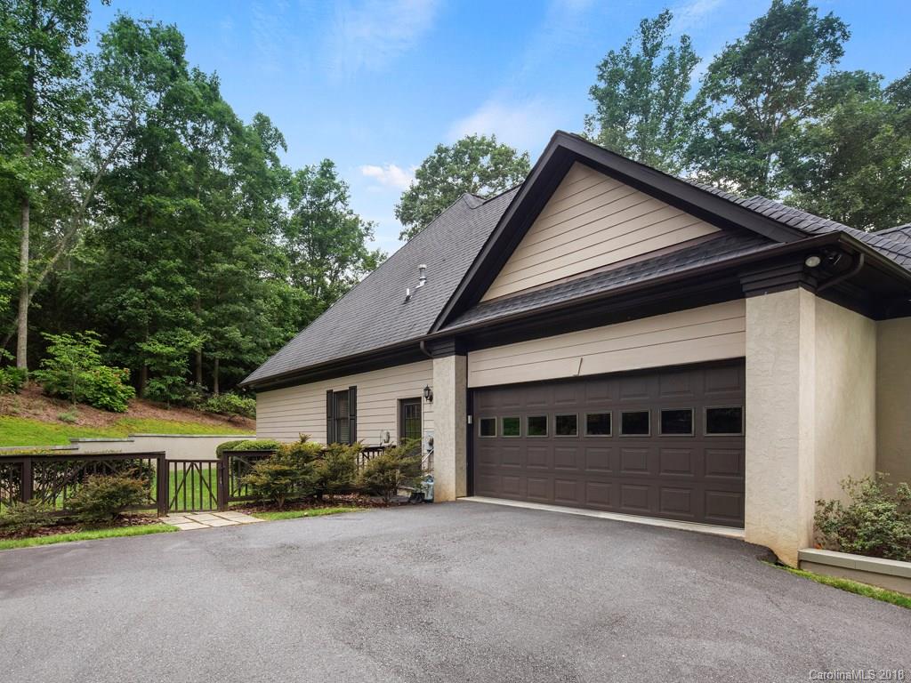 9 Oak Hollow Drive Asheville NC 28805