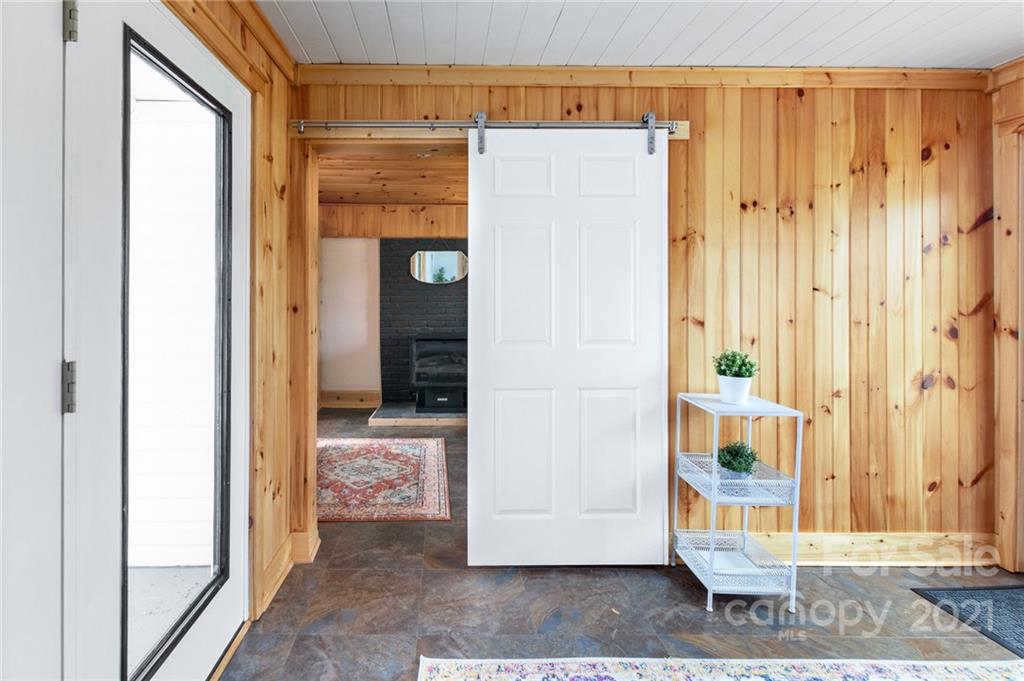 3 Oak Hill Road Candler NC 28715