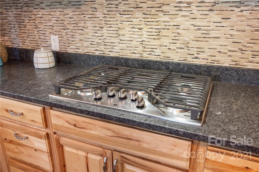 3 Oak Hill Road Candler NC 28715