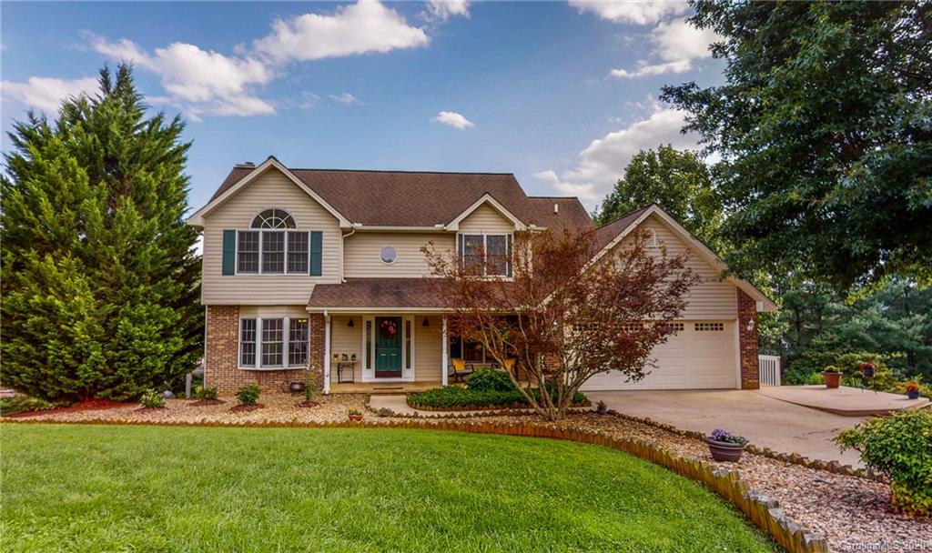 8 Amber Knoll Court Weaverville NC 28787