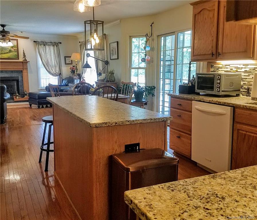 8 Amber Knoll Court Weaverville NC 28787