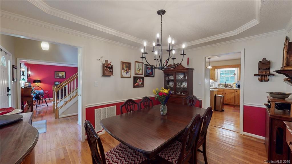 8 Amber Knoll Court Weaverville NC 28787