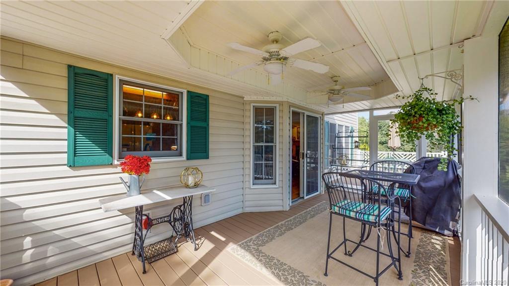 8 Amber Knoll Court Weaverville NC 28787