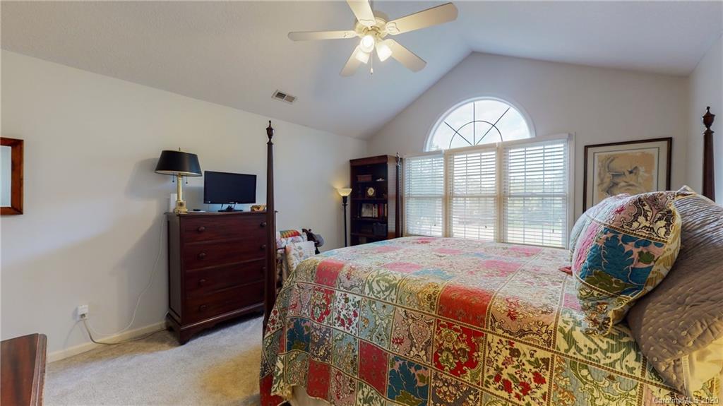 8 Amber Knoll Court Weaverville NC 28787
