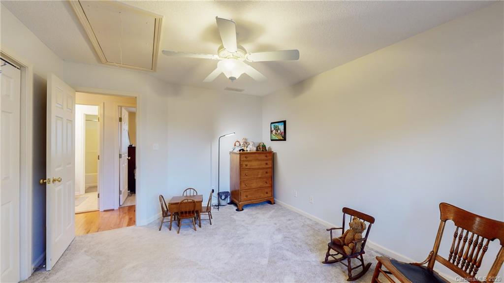 8 Amber Knoll Court Weaverville NC 28787