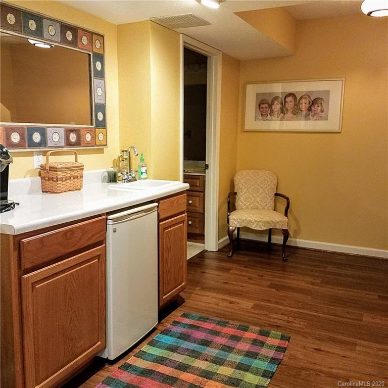 8 Amber Knoll Court Weaverville NC 28787