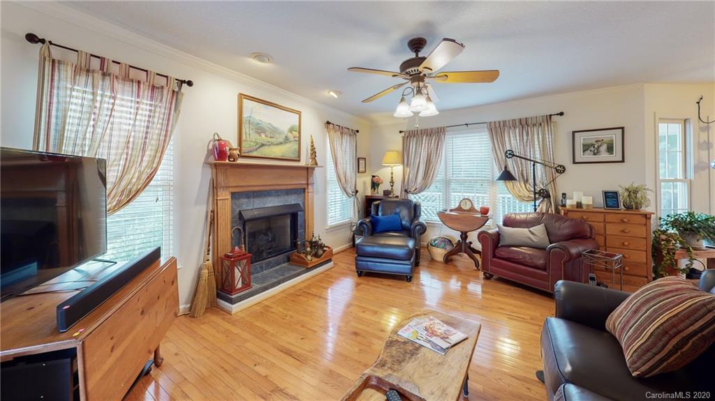 8 Amber Knoll Court Weaverville NC 28787