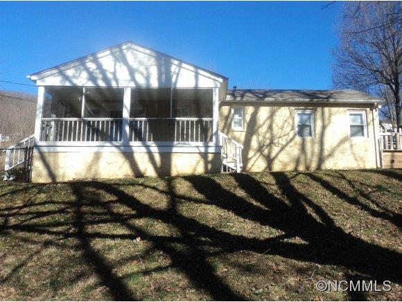 1 Red Raven Road Swannanoa NC 28778