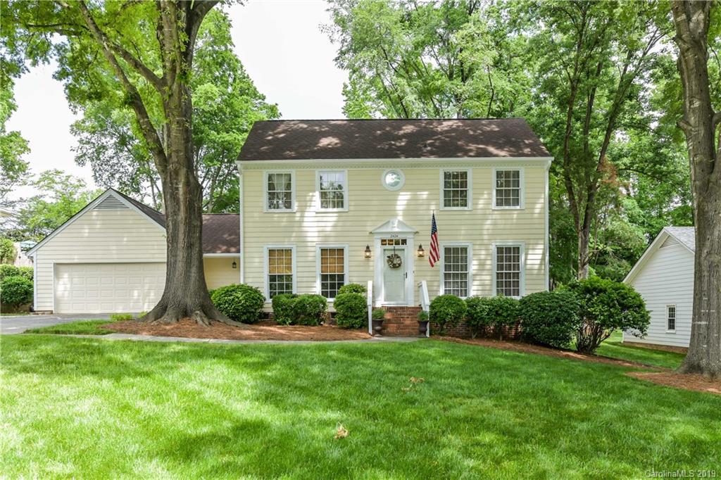 2424 Fernbank Drive Charlotte NC 28226