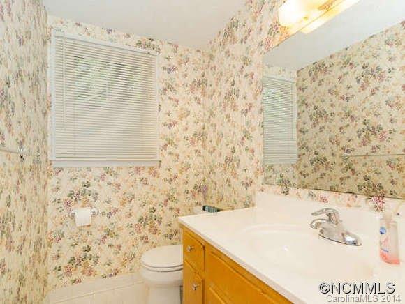 74 Tacoma Circle Asheville NC 28801