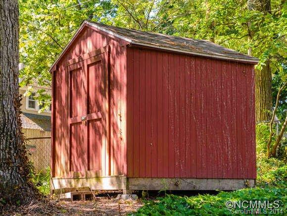 74 Tacoma Circle Asheville NC 28801