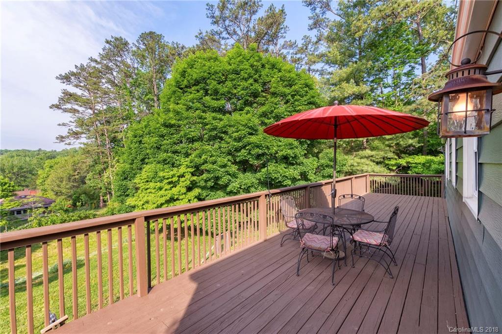 34 Chester Place Asheville NC 28806