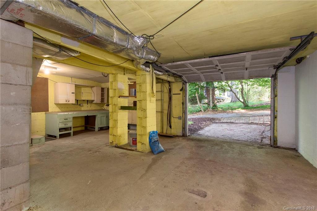 34 Chester Place Asheville NC 28806