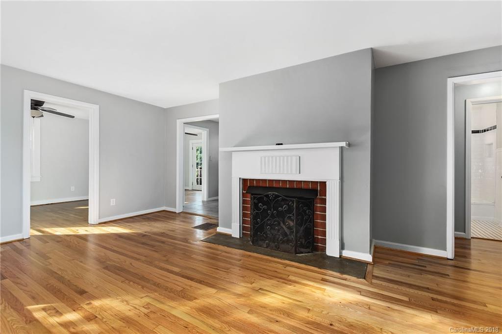 34 Chester Place Asheville NC 28806