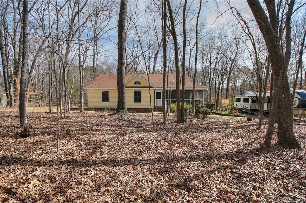 5933 Lindenwood Drive Matthews NC 28104