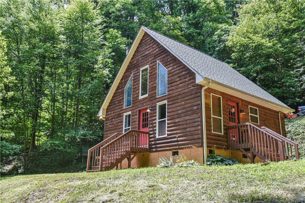 321 Treetops Drive Candler NC 28715