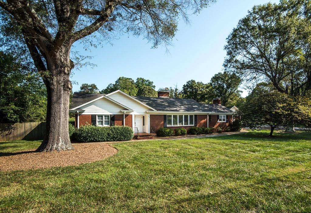 910 12th Avenue Nw Hickory NC 28601