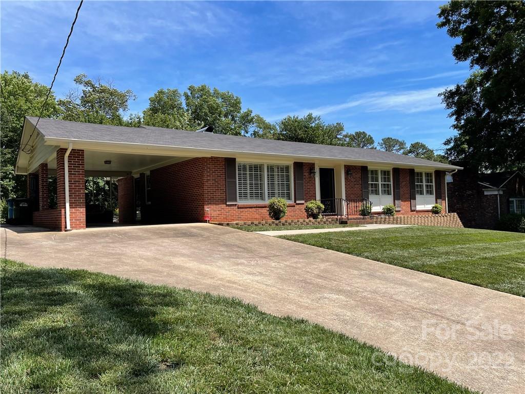 1232 10th Street Boulevard NW Hickory NC 28601
