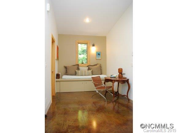 49 Leisure Lane Swannanoa NC 28778