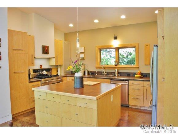 49 Leisure Lane Swannanoa NC 28778