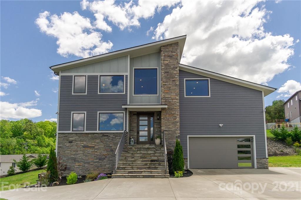 11 Pondberry Court Asheville NC 28806