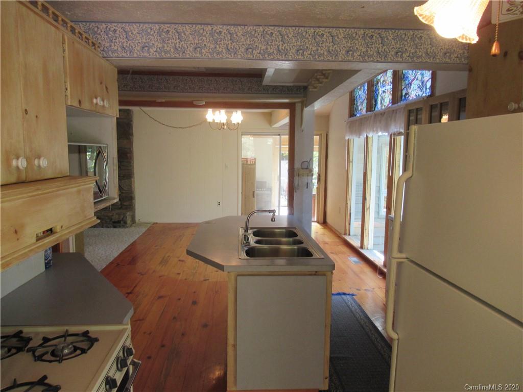 225 Patton Hill Road Swannanoa NC 28778