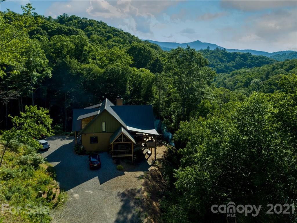 8 Blue Iris Lane Burnsville NC 28714