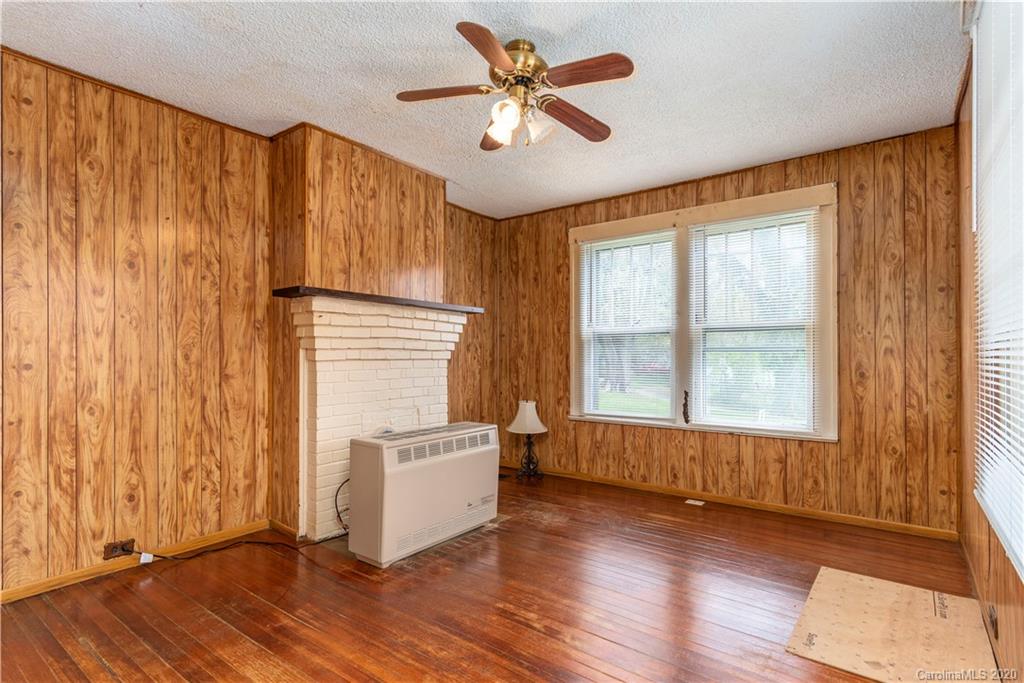 87 Montana Avenue Asheville NC 28806