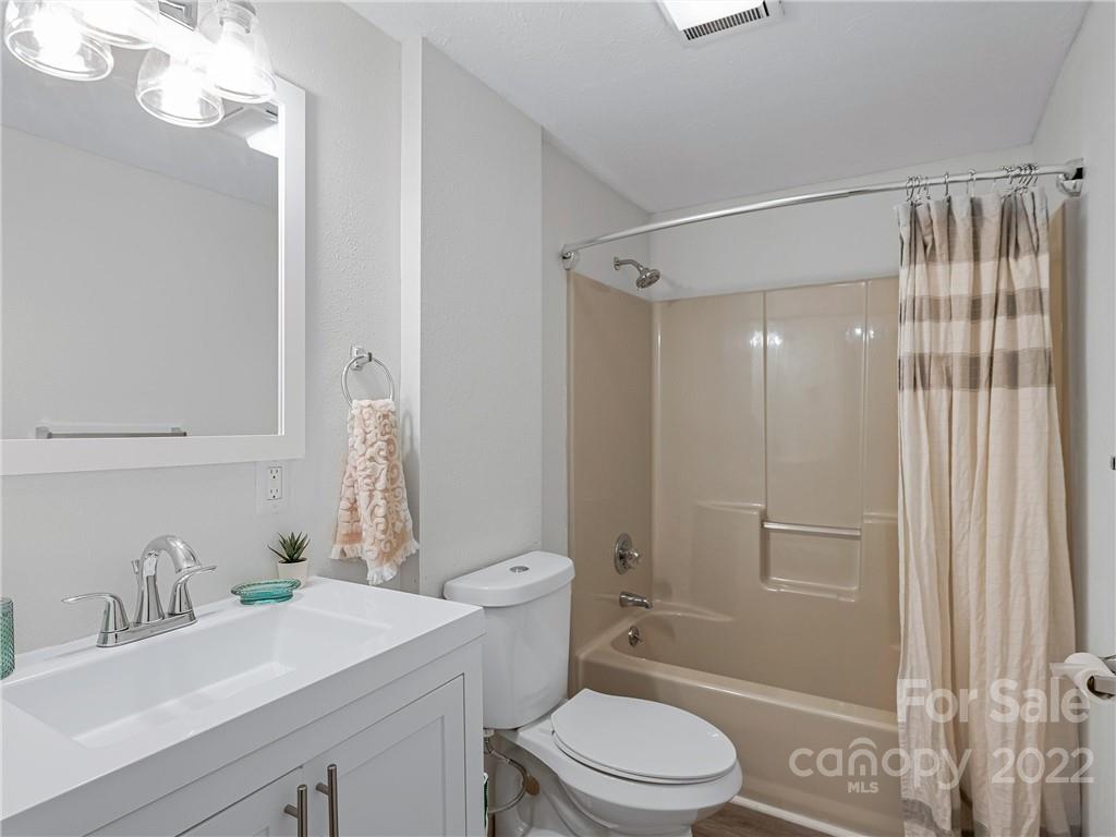 22 Spring Drive Asheville NC 28806