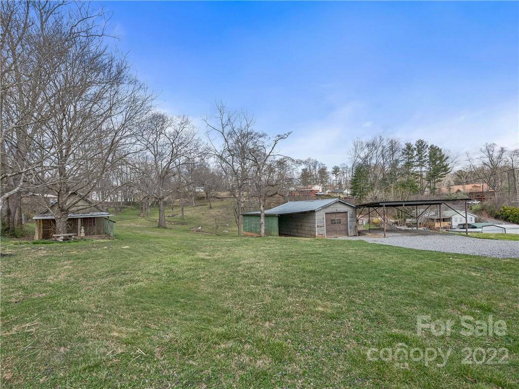 22 Spring Drive Asheville NC 28806