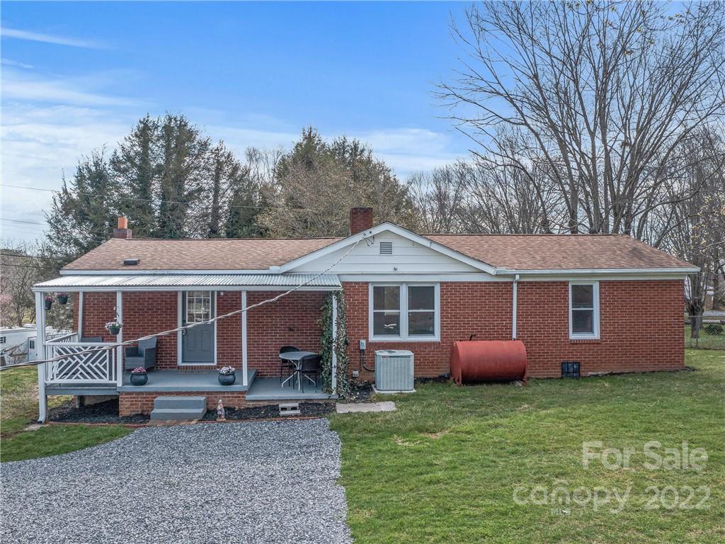 22 Spring Drive Asheville NC 28806