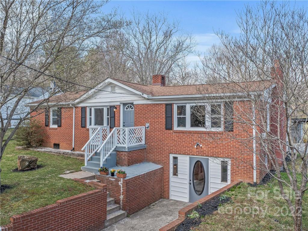 22 Spring Drive Asheville NC 28806