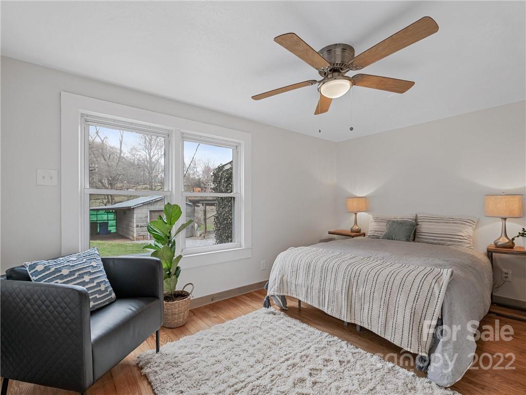 22 Spring Drive Asheville NC 28806
