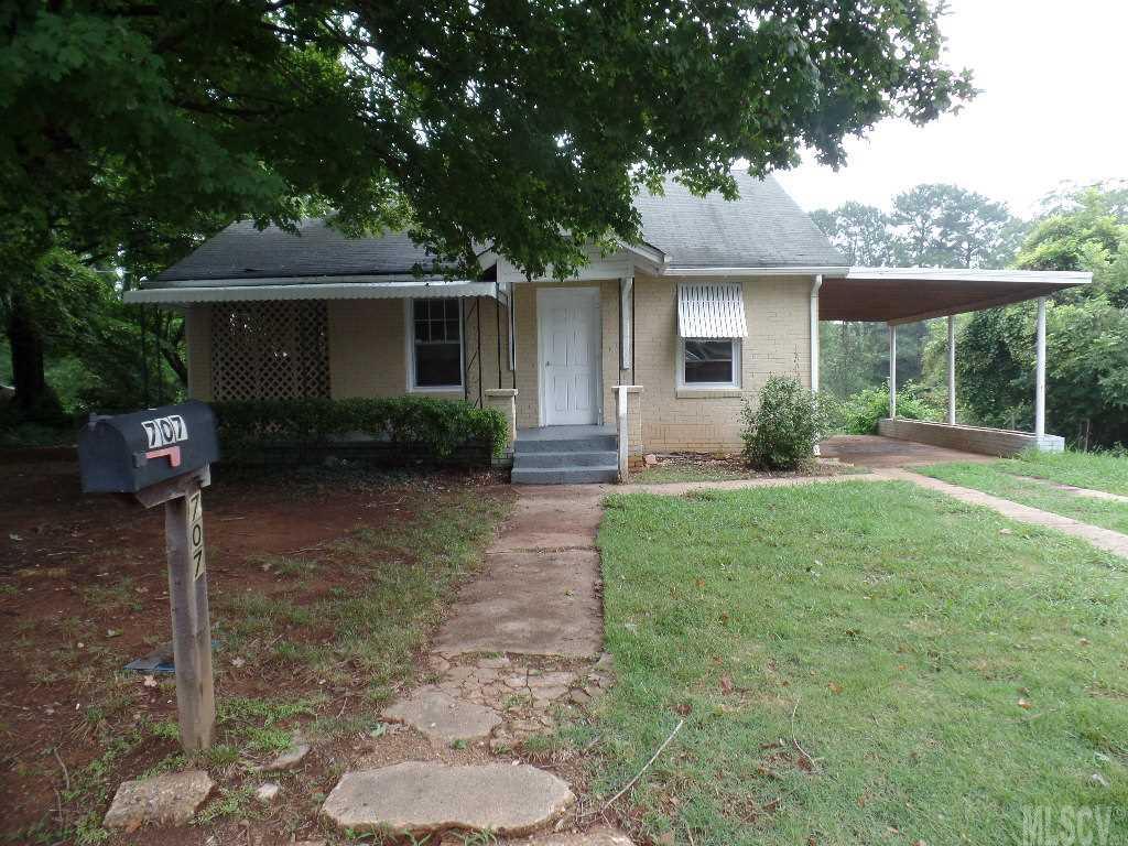 707 N Davis Avenue Newton NC 28658