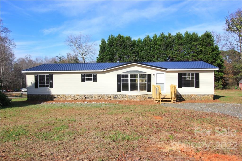 1361 Freedom Lane Newton NC 28658