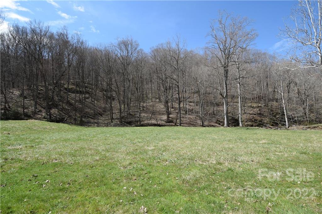 4350 Highway 261 Bakersville NC 28705
