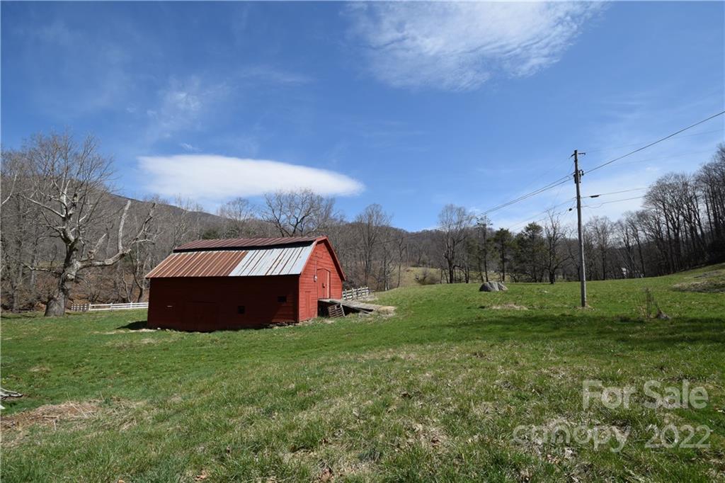 4350 Highway 261 Bakersville NC 28705