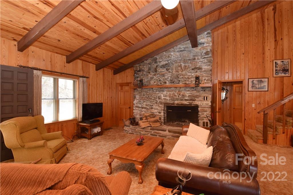 4350 Highway 261 Bakersville NC 28705