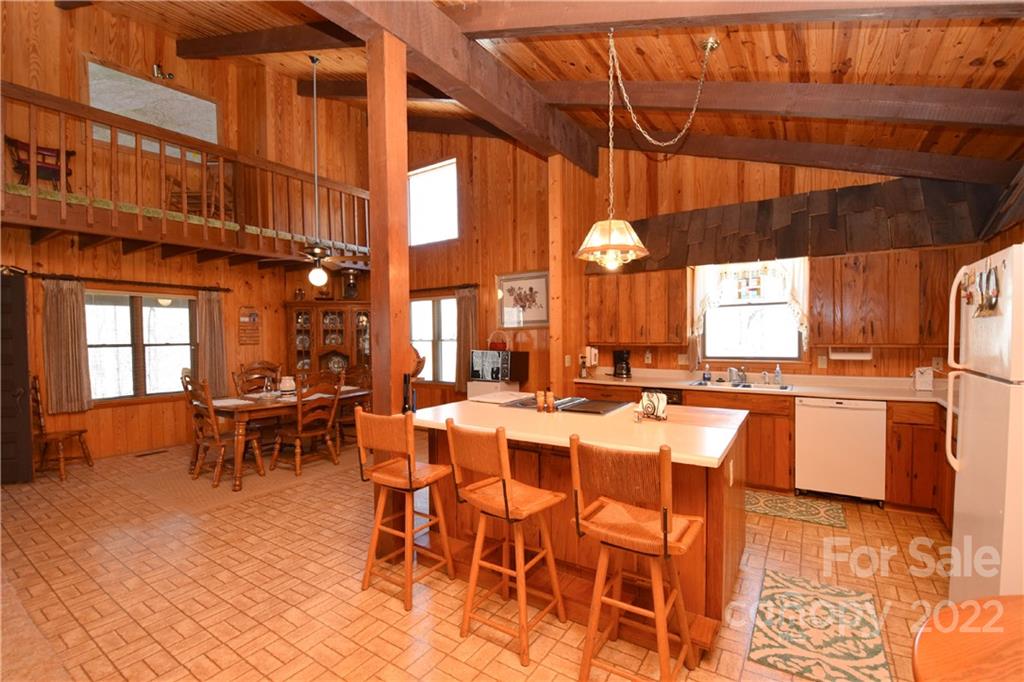 4350 Highway 261 Bakersville NC 28705