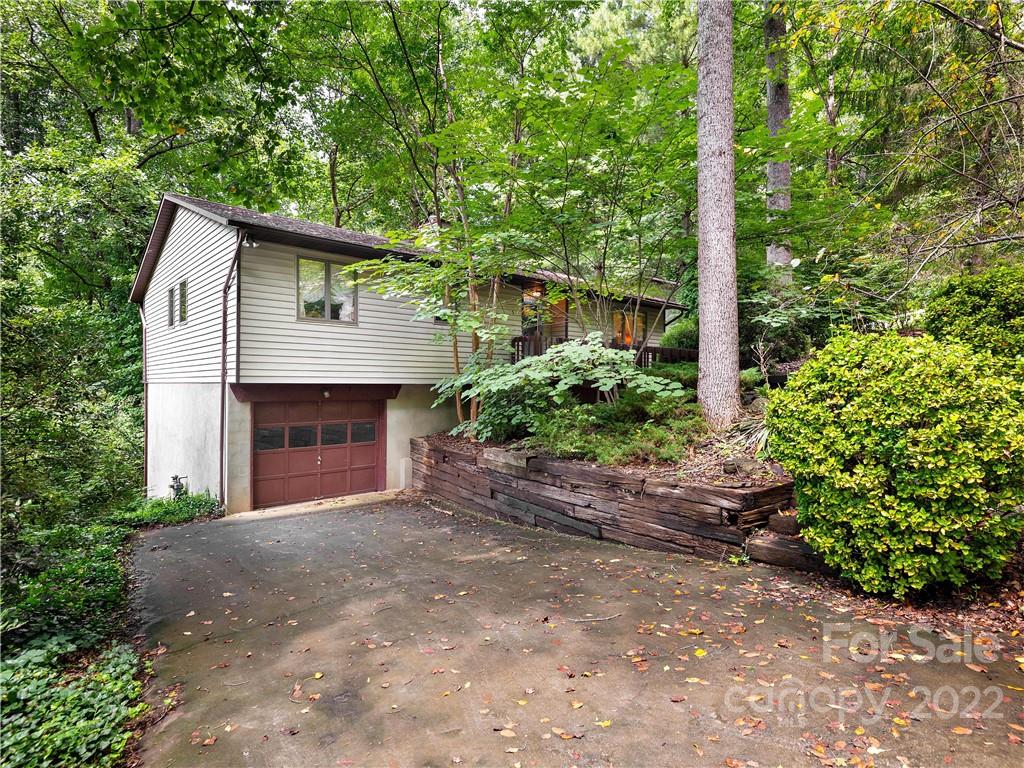 5 Shadywood Circle Asheville NC 28803